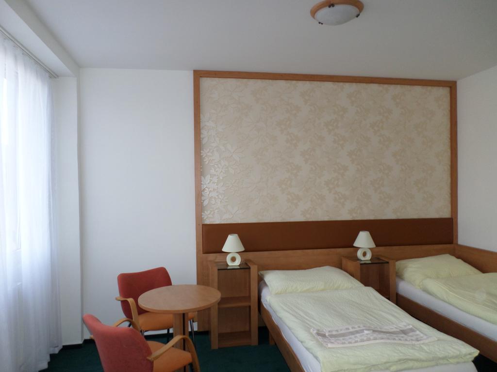 Hotel Steiger Крнов Экстерьер фото