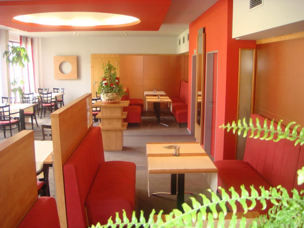 Hotel Steiger Крнов Экстерьер фото