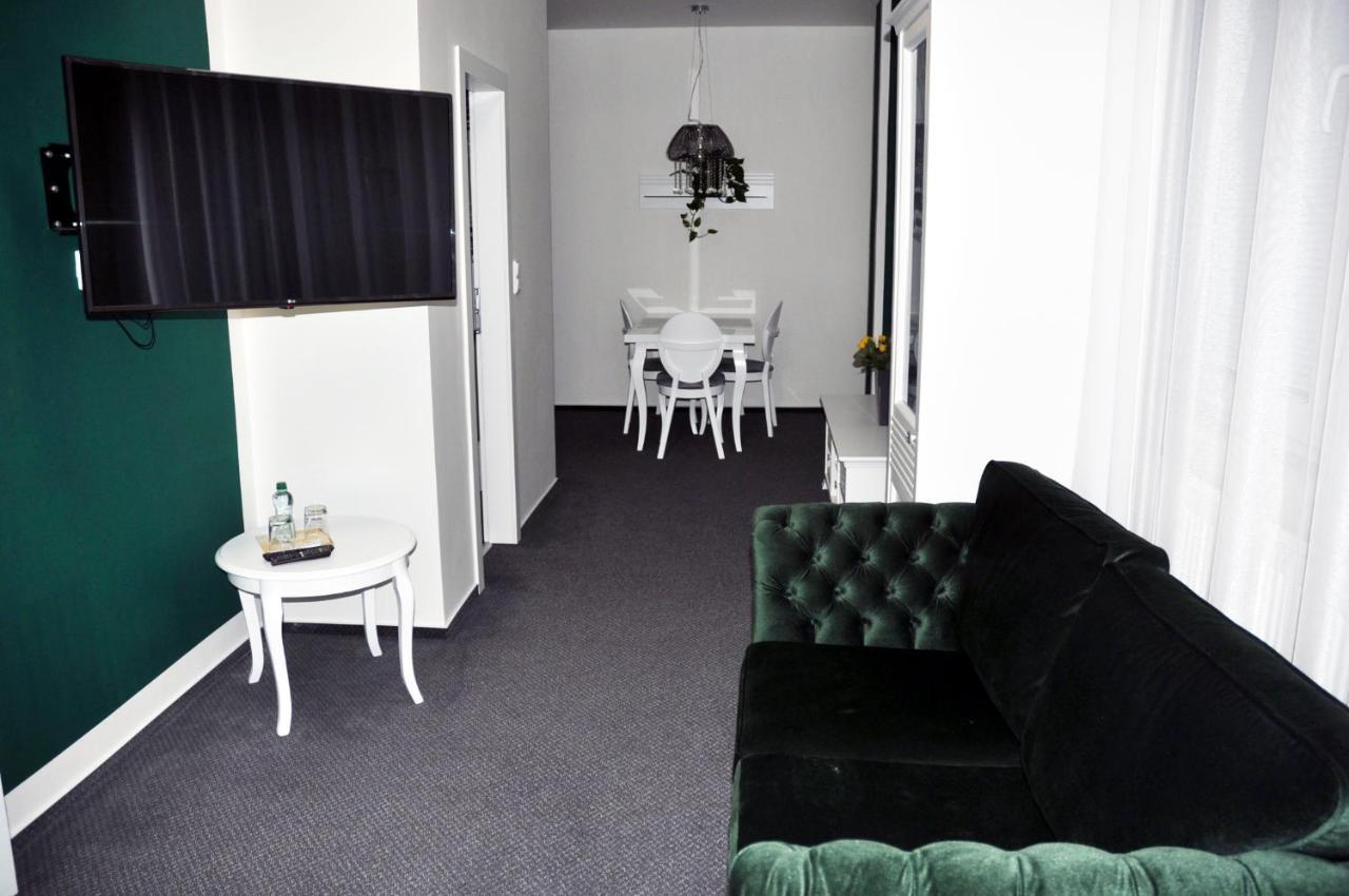 Hotel Steiger Крнов Экстерьер фото